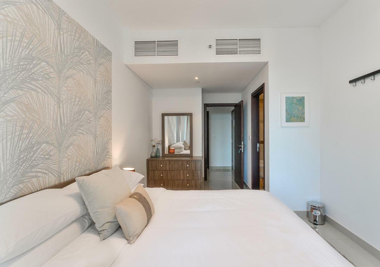 Starlight {Ease By Emaar} 29 Boulevard Tower 2 * Dubai